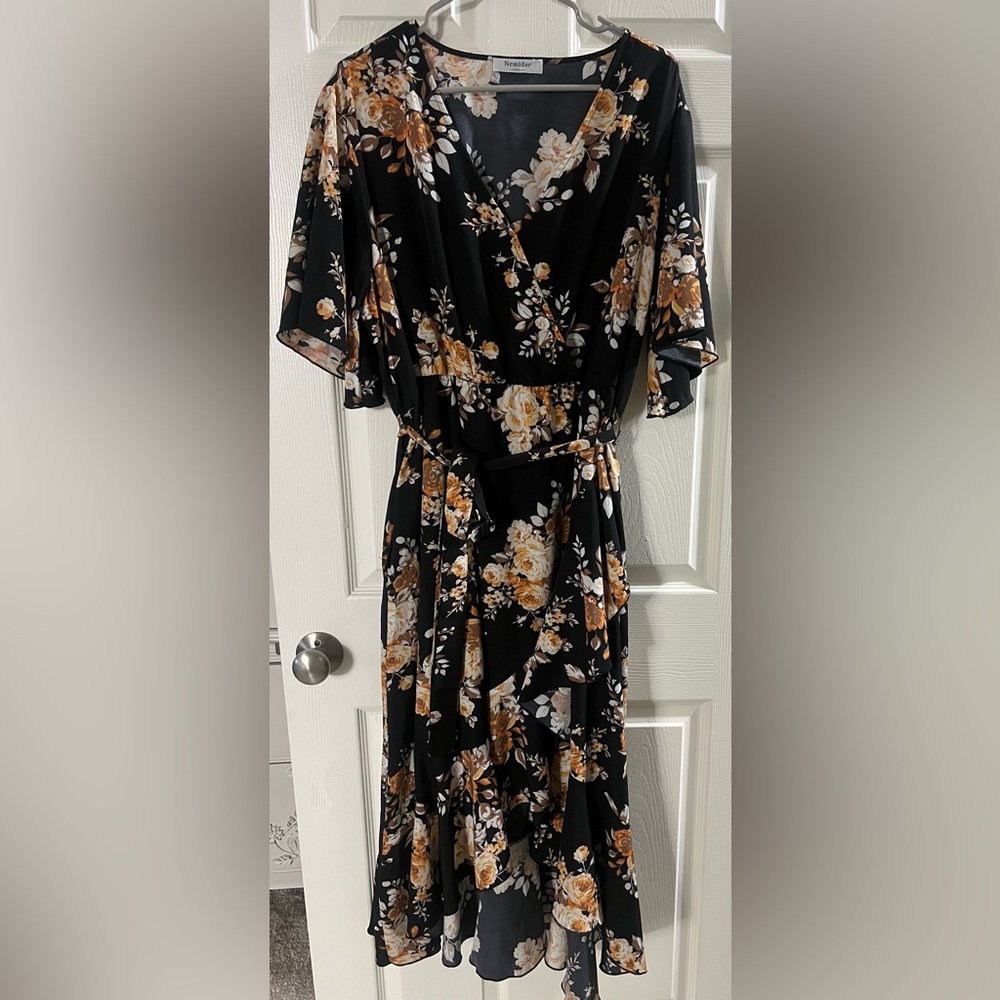 SHEIN Black and Orange Floral Maxi Dress